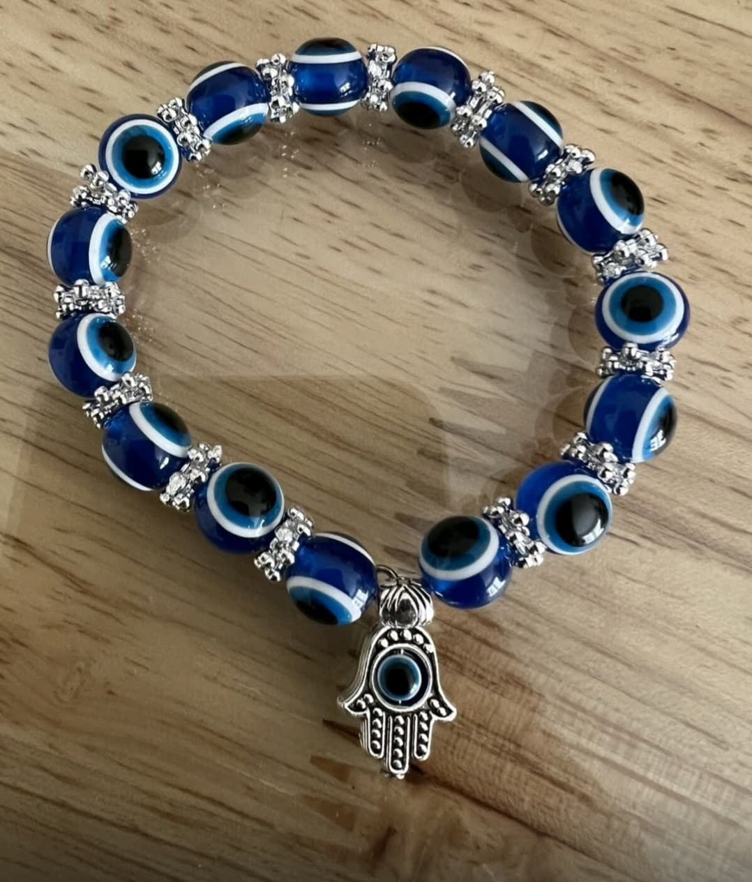 Good luck Turkish blue evil eyes hand bead protection bracelet